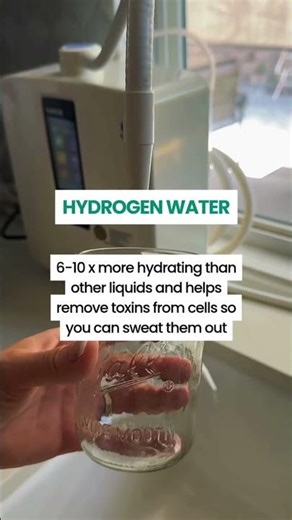 Who else loves to sauna?! Do you do any of these three detox hacks? #sauna #wellnesstips