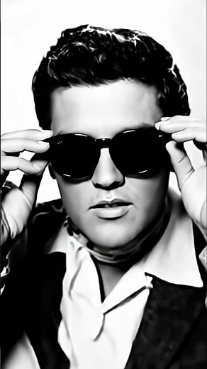 King Of The Whole Wide World - Elvis Presley