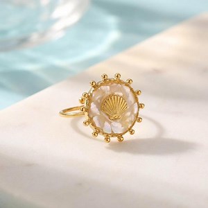 Gold Shell Ring, Ocean Inspired Jewellery, Scallop Ring, Mother of Pearl - Etsy