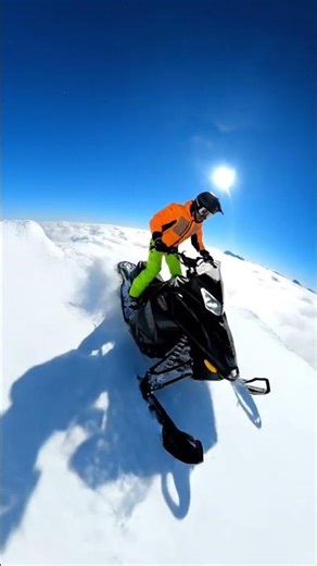 Peak Performance 🏔️ Extreme Snowmobiling & Deep House Beats ⚡️