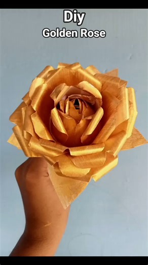 DIY GOLDEN PAPER ROSE 🌹! EASY HANDMADE FLOWER CRAFT ! BEAUTIFUL DECORATION IDEAS! #viralvideo #art