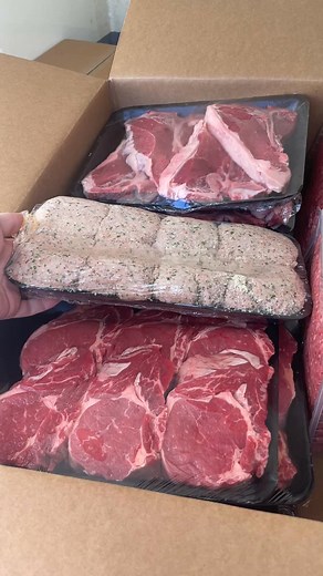 🎉 The MEGA Generous Box 🎉 🔥 Only $199.99 delivered! 🥩 11kg of premium, hand-cut meat from your local butcher. 💯 Incredible value. Unbeatable quality. 👉 Watch the box. Drool later. Order now. #Localbutcher #4551 #sunshinecoastbutcher #grassfedbeef #sunshinecoast | The Generous Butcher