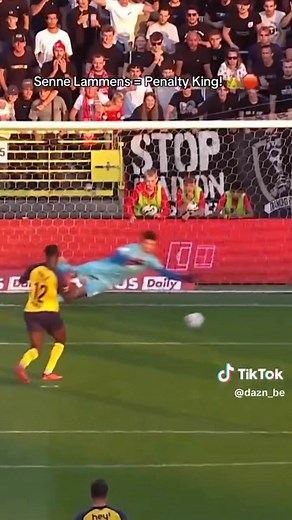 We finally have a keeper who is specialist in penalties Bright future ahead of him! 💪🧤 Manchester United news #Mufc #GGMU #fblifestyle #reelsviralシ #reelsfypシ #ad #fyp #football #sports #manchester | Manchester United news