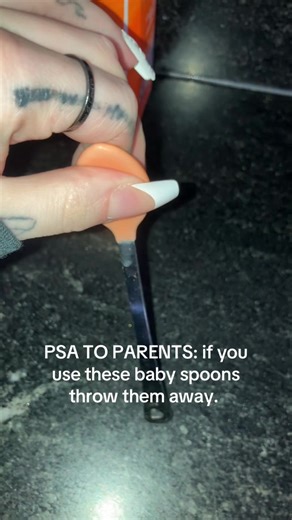 Disclaimer: if the hard plastic actually did come off the spoon, I would’ve simply taken it off the spoon versus making a whole video about it. Y’all are fucking stupid. I had to turn my comments off because y’all are more interested in making me look dumb. So understand this the spoon is not silicone and it is not rubber. It is hard plastic and it should be fused to the spoon and it wasn’t. That is the point of this video to inform other people.