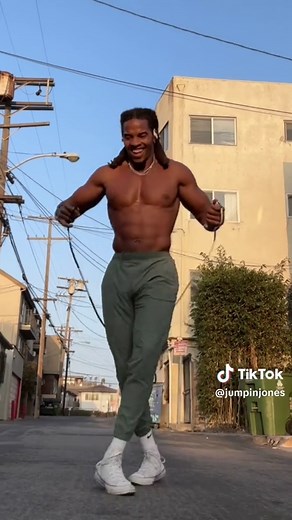 Top 90s R&B Dance Moves You Need to Try