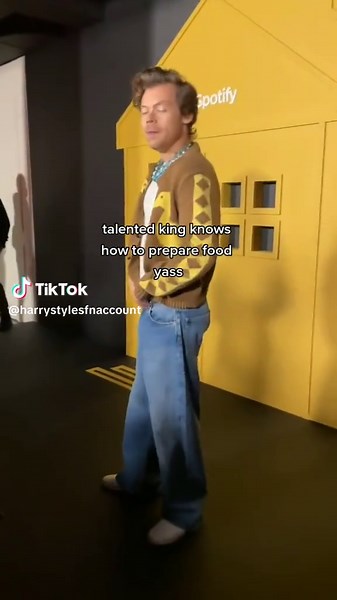 He is so cute ☺️ #harrystyles #harrystylesedit #harrystylesvids #harrystylesfan