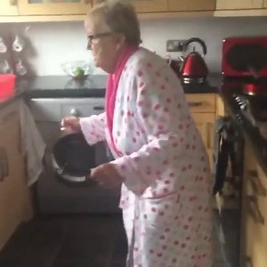 69K views · 3.1K reactions | My mum dancing in her kitchen this morning...enjoy! | Derek Ogilvie | Facebook