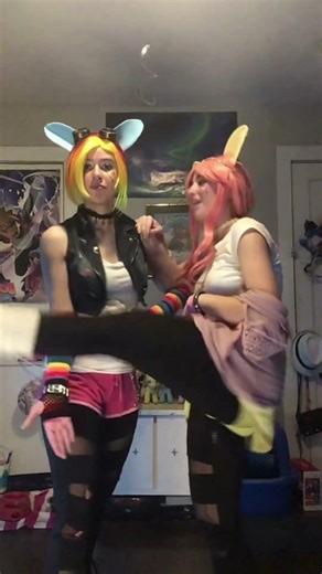 [MLP Cosplay] We tried this again (Rainbow Dash and Fluttershy)