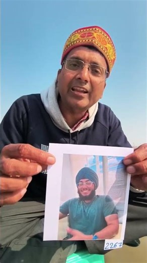 Harsimran Dhami getting digital snan at Sangam, Prayagraj. #digitalsnan