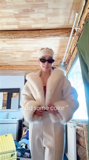 🇭🇰 Bikini 🦦 Kelly Chan on Instagram: "Add some color 🔴"