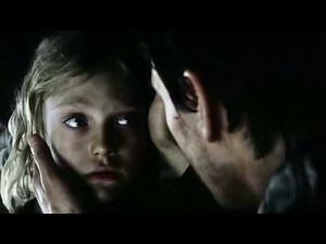 Look at the aliens how to eat the human