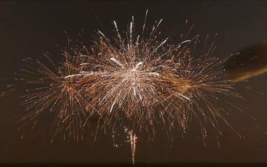 我用pyroworks策划了一场烟花秀