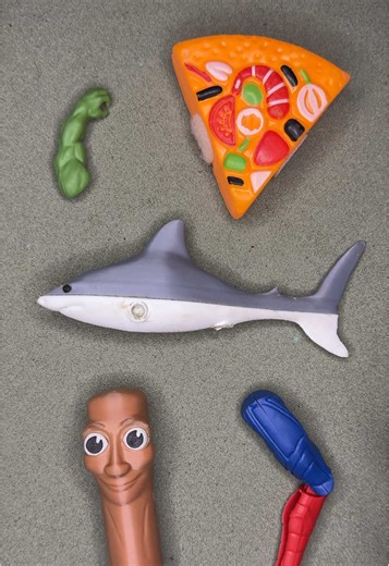 Creating a Spinosaurus Brainrot Toy with Liquid Metal