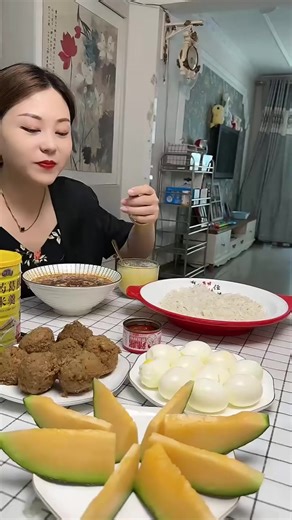 I never expected this! Couple's daily life. Oh my god, it smells so good! Foodies, let's eat together! 🥰 | Daily Couple Videos