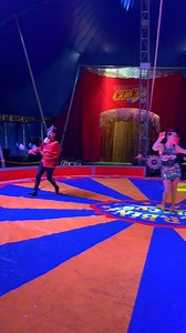 Spectacular Juggling artistry presented by Cheyanne & Leonora #zerbinifamilycircus #juggling #bigtopcircus #juggler | Zerbini family Circus