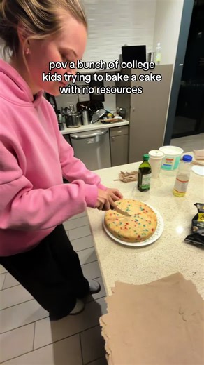 Simple Cake with Cake Mix and Sparkling Water