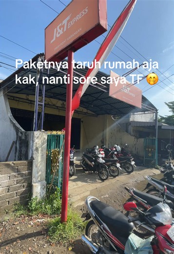 Keseruan Kompilasi Kurir Paket JNT di Trenggalek