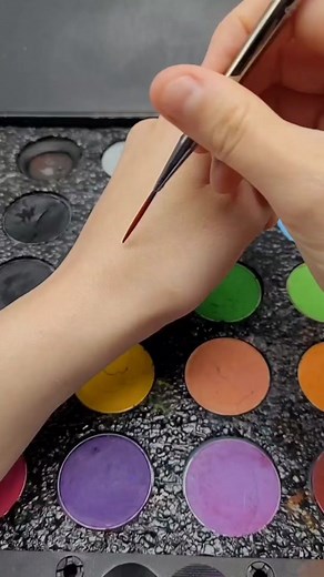 Easy and Simple SFX Stitch Makeup Tutorial