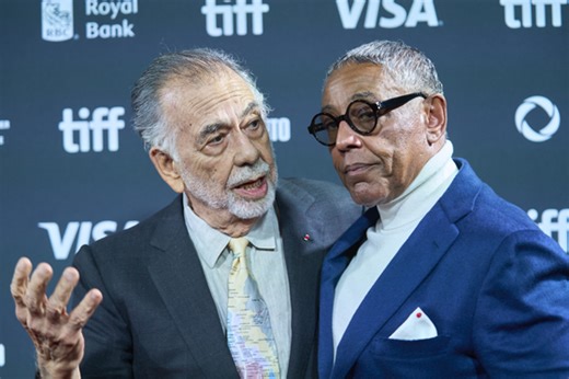 A Breaking Bad és A Mandalóri sztárja jövőre Budapesten találkozik a rajongóival