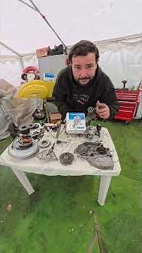 Prepariamo il motore della vespa 50 Special #vespa #vespaindonesia #vespamatic