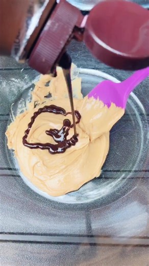 I make edible dog 💩. 3 ingredient poo prank. 🤣 #dailyprank