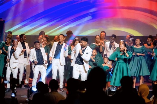 Yaje turi mu bihe byo gusenga – Elayono Worship Family ku ndirimbo yabo nshya “Mwuka Wera” | InyaRwanda.com
