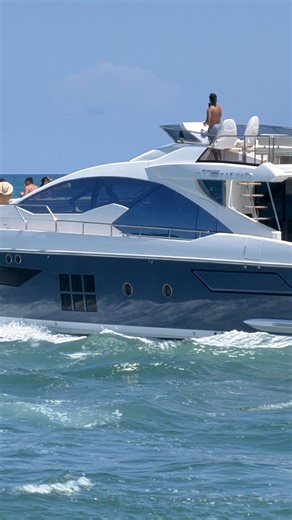 The yachting lifestyle at Haulover Inlet 😎 Azimut 77S Looking for your perfect Yacht? Visit YachtWay.com — the world’s most modern yacht listing platform. Explore select yachts in full 3D, as if you were onboard! Your Yacht. Your Way. YachtWay 📷: YachtWay Hub | YachtWay HUB