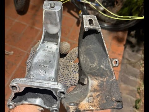 BMW E36 318 TDS engine support cleaning