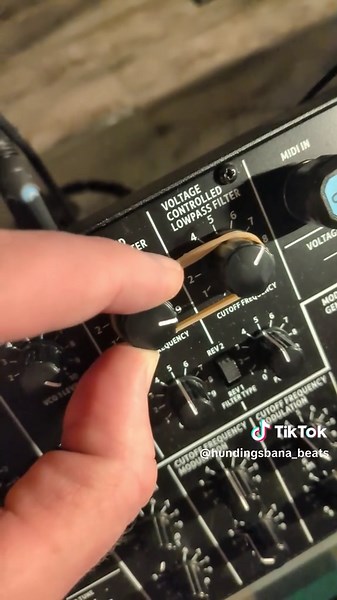 Enhance Music Production with Rubber Bands on Synth Knobs