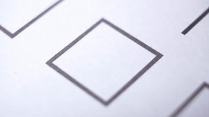 Nahaufnahme eines Formulars, bei dem mehrere: Stockvideos & Filmmaterial (100 % lizenzfrei) 3987764185 | Shutterstock