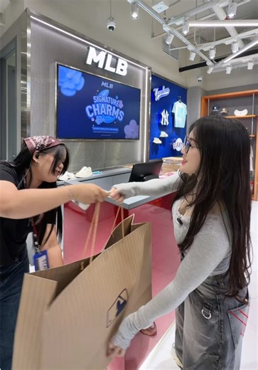 Topi MLB dan Heels: Belanja Fashion Terbaik!