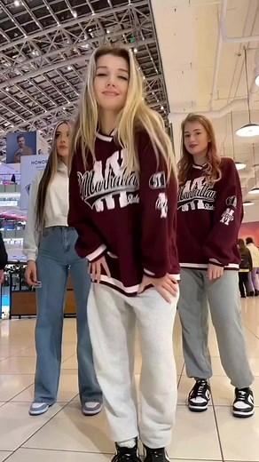 russian dancing girls #dancewithpubgm