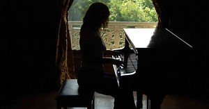 Story Behind Fur Elise: The Masterpiece the World Almost Missed