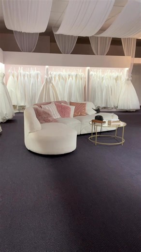 2K views · 17 reactions | The lights are dimmed and the bubbles are poured, as our bride takes her first walk down the aisle in front of her loves ones. The couch isn’t empty, it’s filled with love, pride and happy tears from the people who know her best. This moment is one of my absolute favourites | Brides by Donna Rae | Facebook