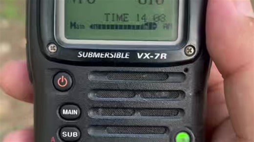 YAESU VX-7R 海宁钱塘江边收听中波810