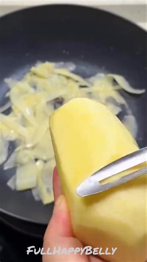 12K views · 63 reactions | Spicy noodle potato egg wrap #fblifestyle #spicynoodles #noodles #potato #wraps #egg #breakfast #lunch #snack #chinesefood #chinesefoodlover #chinesecuisine #fullhappybelly #vlog #food #foodlover #foodie #foodblogger #yummyfood #tastyfood #comfortfood #homemadefood #homecooking #homecooked #cooking #cookingvideos #cookingtime #cookingreels #cookingathome #easyrecipe #recipes #recipe | Fullhappybelly | Facebook