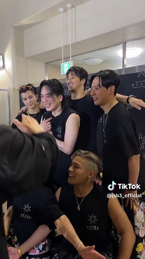 ファンクラブ限定壁紙撮影の裏側📸🎋💫 #三代目JSOULBROTHERS #三代目わちゃわちゃ #STARS #七夕 #WALLPAPER #NAOTO #小林直己 #ELLY #山下健二郎 #岩田剛典 #今市隆二 #ØMI