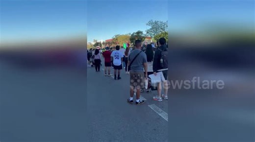 US: Woman Runs Onto Course As Leader Takes Wrong Turn In Dramatic Los Angeles Marathon Finish