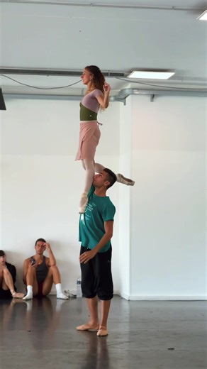 Experience La Bohème with Stunning Ballet Performances