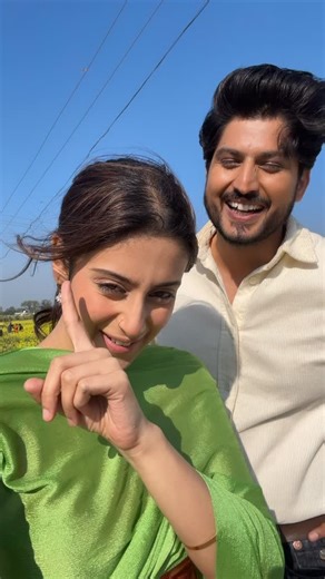 Isha Malviya on Instagram: "samjhi pagli?🤣😝 . samar and jasneet in parallel universe🥰 @gurnambhullarofficial get ready for #ishqandelekhe ❤️ . #ishamalviya #gurnambhullar #comedy #fun"