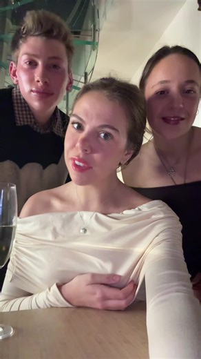 Ava👶🏻 (@leprechaunnnnn)’s videos with Rock Me - One Direction