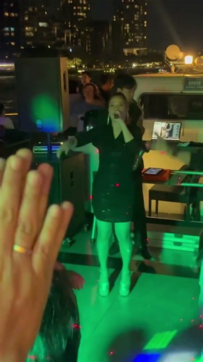 Dance party at river cruise thailand #thailand #bangkok #rivercruise