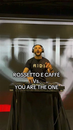 Rossetto e caffè Vs. You are the one #GigiSoriani #SalDaVinci #MashUp #Remix #neiperte #musicanapoletana #canzonenapoletana #music #pop #dj #djset | Gigi Soriani