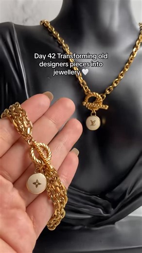 Boutique Secondlife | Where luxury gets a Second Life on Instagram: "Should we add more sets to our collections? 🤨 We transform broken or unused designer items into unique, handmade jewelry you can wear every day ✨ #upcycledjewelry #reworkedjewelry #repurposedjewelry"