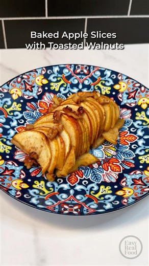 Baked Apple Slices with Toasted Walnuts