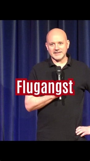 Wenn man Flugangst hat, bekommt man immer tolle Tipps, warum ein Flugzeug fliegen MUSS und gar nicht abstürzen KANN. Beruhigend ist das leider nie. 🙂 #flugangst #flugzeug #fliegen #comedyvideo #lachen | Frank Fischer