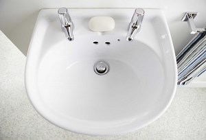 How to Remove Burn Marks on Porcelain Sinks