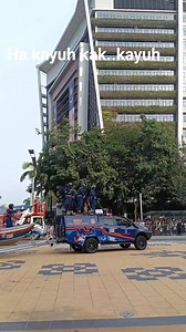 3.9K views · 29 reactions | Santai di lokasi Merdeka parade Kayuh kak kayuh.. #merdeka2025 #malaysia #jatidiri #reelsfacebook #pejuang50k | Cam Cam | Facebook