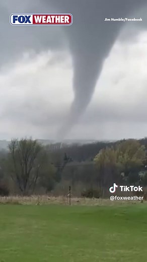 NOT A DRILL 🚨: Listen to sirens blare while a tornado touches down in Marion, Minnesota on Friday as severe storms passed through the area. #FOXWeather #severeweather #sirens #tornado #minnesota #mnwx