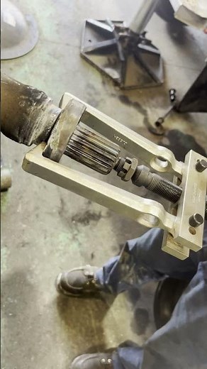carrier bearing removal